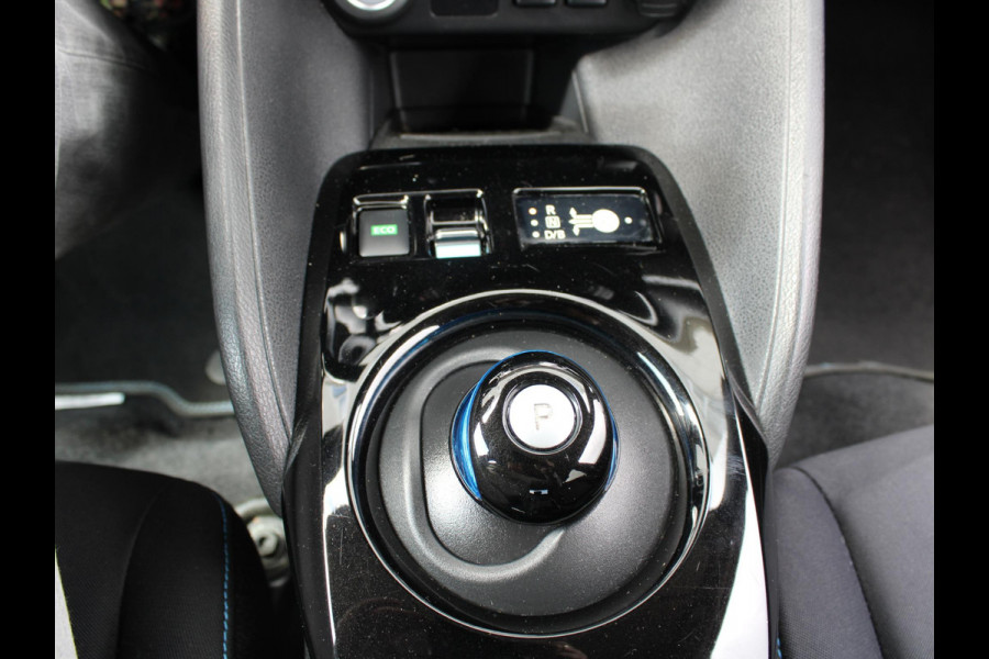Nissan Leaf N-Connecta 40 kWh | APPLE CARPLAY / ADNROID AUTO | STOELVERWARMING | ADAPTIEVE CRUISE CONTROL |