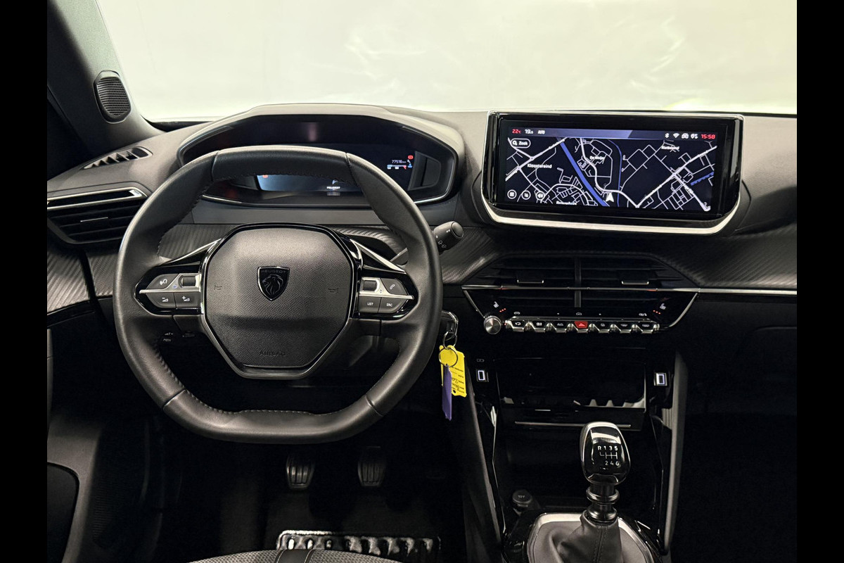 Peugeot 2008 1.2 Puretech Allure 100pk Navigatie Camera Apple Carplay Android Auto Parkeersensoren Cruise Control Stoelverwarming Climate Control Lichtmetalen velgen