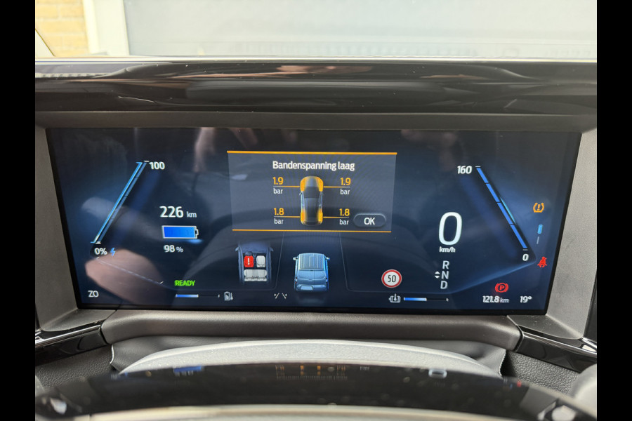 Ford E-Transit Cour. Limited 44 kWh Direct rijden/CarPlay/Sortimo inbouw/stoelverwarming