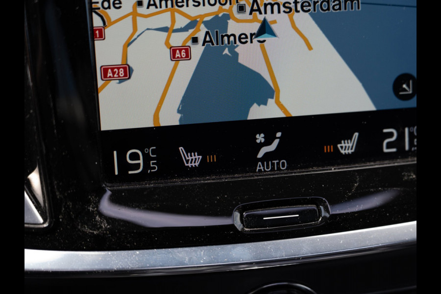 Volvo V60 2.0 T8 390PK Recharge AWD Inscription | Pano | H/K Sound | Trekhaak | Memory