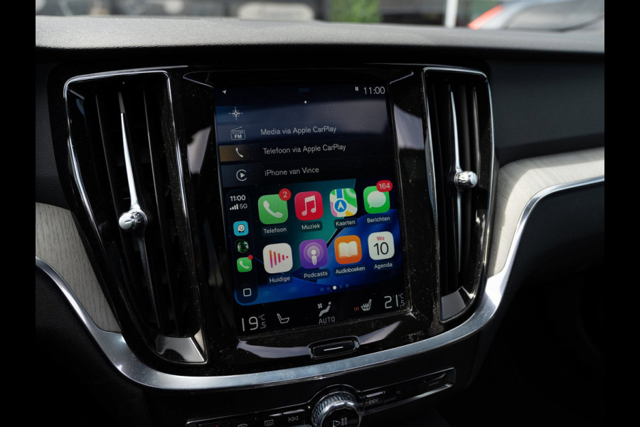 Volvo V60 2.0 T8 390PK Recharge AWD Inscription | Pano | H/K Sound | Trekhaak | Memory