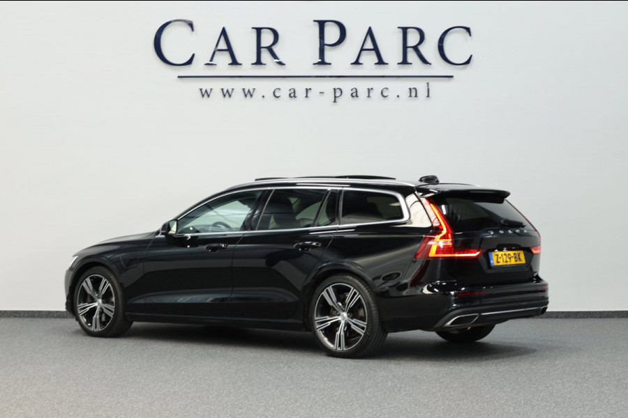 Volvo V60 2.0 T8 Twin Engine AWD R-Design BTW/LED/VIRTUAL/PANO/LEER+S.VERWARMING+MEMORY/KEYLES/CAM/HUD/LINE/ACC/12 MDN GARANTIE!