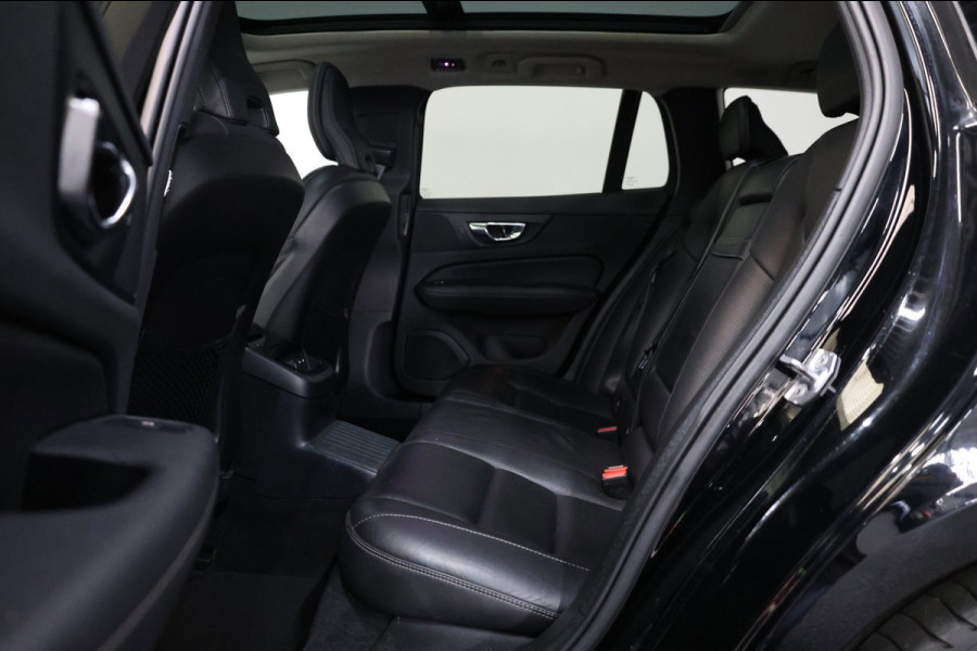 Volvo V60 2.0 T8 Twin Engine AWD R-Design BTW/LED/VIRTUAL/PANO/LEER+S.VERWARMING+MEMORY/KEYLES/CAM/HUD/LINE/ACC/12 MDN GARANTIE!