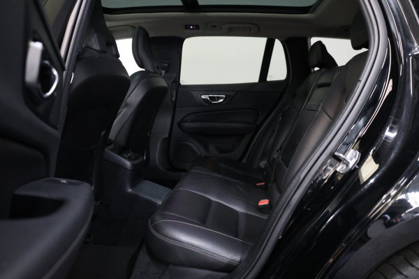 Volvo V60 2.0 T8 Twin Engine AWD R-Design BTW/LED/VIRTUAL/PANO/LEER+S.VERWARMING+MEMORY/KEYLES/CAM/HUD/LINE/ACC/12 MDN GARANTIE!