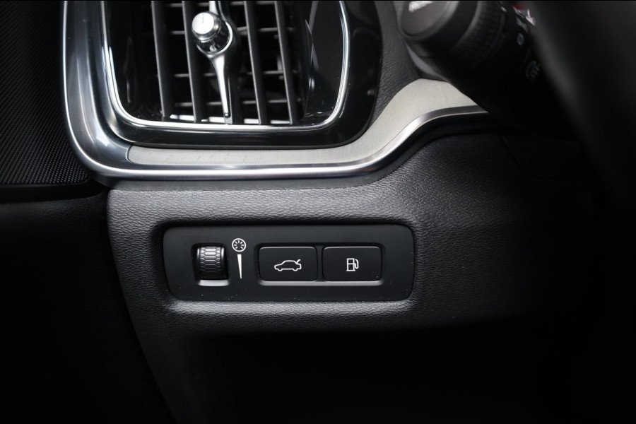 Volvo V60 2.0 T8 Twin Engine AWD R-Design BTW/LED/VIRTUAL/PANO/LEER+S.VERWARMING+MEMORY/KEYLES/CAM/HUD/LINE/ACC/12 MDN GARANTIE!