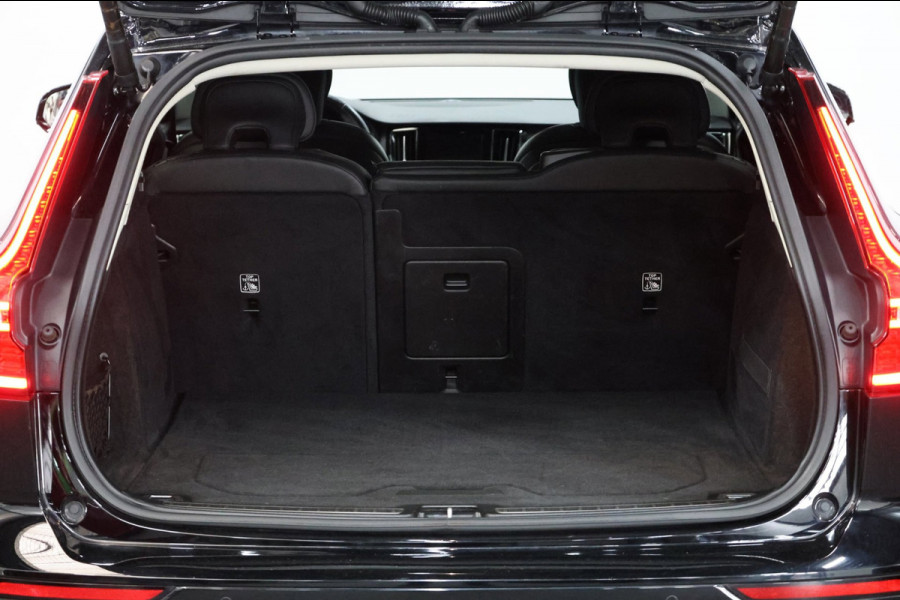 Volvo V60 2.0 T8 Twin Engine AWD R-Design BTW/LED/VIRTUAL/PANO/LEER+S.VERWARMING+MEMORY/KEYLES/CAM/HUD/LINE/ACC/12 MDN GARANTIE!