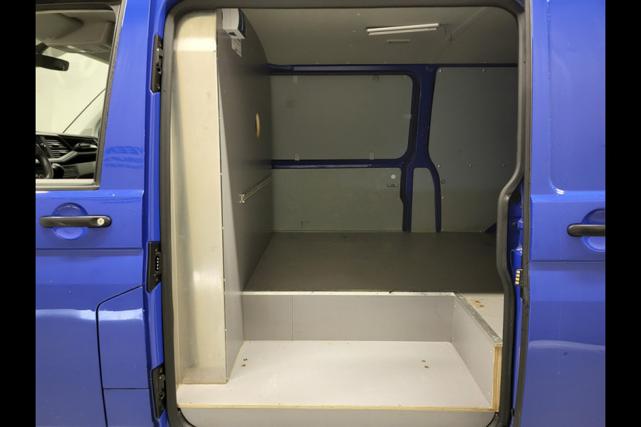 Volkswagen Transporter 2.0TDI L2/H1 Automaat 2X Schuifdeur Euro 6!