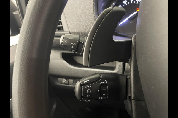 Peugeot Expert 2.0 BlueHDI 180pk Automaat Dubbele Cabine Navigatie Airco Climate Control Parkeer sensoren Trekhaak
