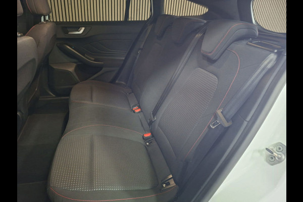 Ford FOCUS Wagon 1.0 EcoBoost ST Line Business | Clima| Camera | Navi | Stuur & Stoelverwarming |