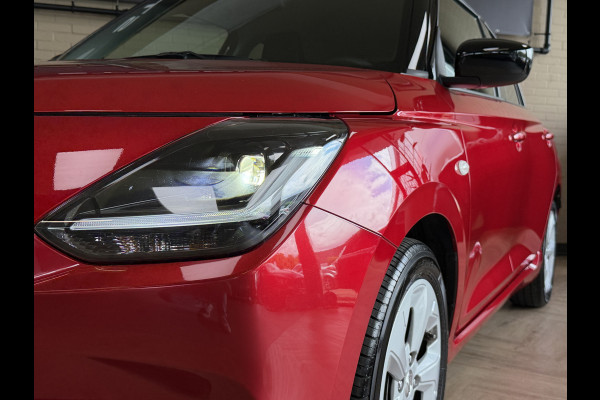 Suzuki Swift 1.2 Style Smart Hybrid | Navi | 16" | ACC | Dodehoek | Camera | Carplay | Led |