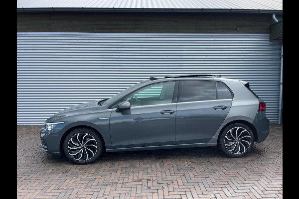 Volkswagen Golf 1.5 TSI PANORAMADAK
