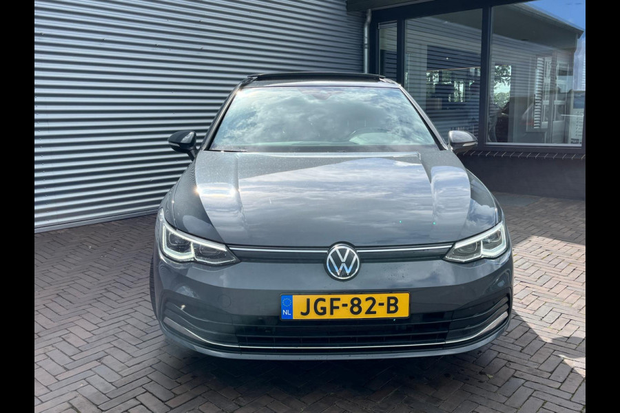 Volkswagen Golf 1.5 TSI PANORAMADAK
