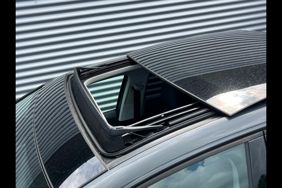 Volkswagen Golf 1.5 TSI PANORAMADAK