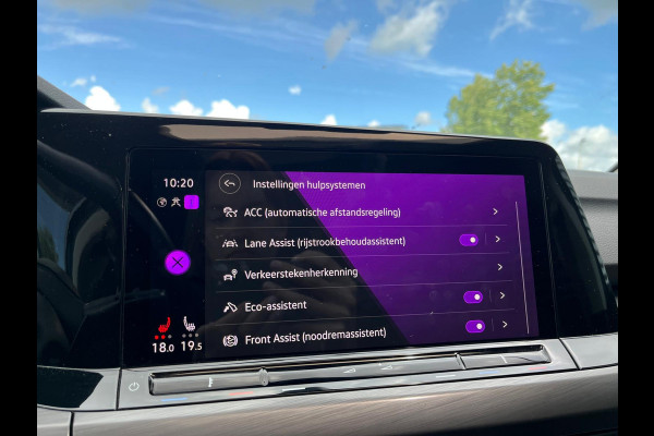 Volkswagen Golf 1.5 TSI PANORAMADAK