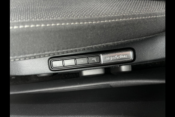 Volkswagen Golf 1.5 TSI PANORAMADAK