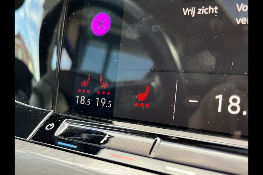 Volkswagen Golf 1.5 TSI PANORAMADAK