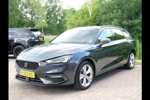 Seat Leon Sportstourer 1.4 TSI eHybrid PHEV FR 205 PK | Afneembare trekhaak | Elektrische klep | Stuur - en stoelverwarming | Camera | CarPlay | Keyless entry | LED | LMV