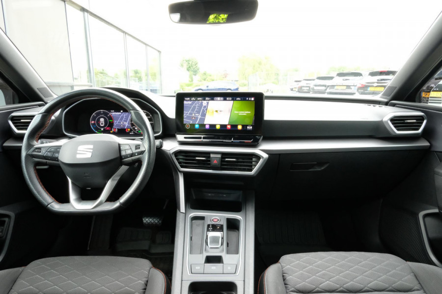 Seat Leon Sportstourer 1.4 TSI eHybrid PHEV FR 205 PK | Afneembare trekhaak | Elektrische klep | Stuur - en stoelverwarming | Camera | CarPlay | Keyless entry | LED | LMV
