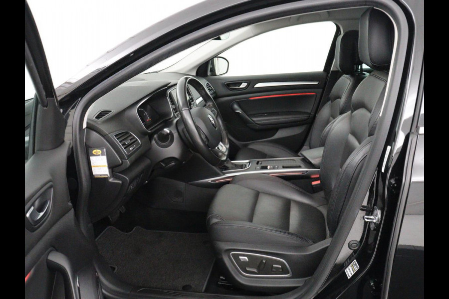 Renault Mégane 1.3 TCe Intens | Leder | Head-Up | Camera | DAB | Carplay | Stoelverwarming | Climate control | 17'' | Stuurverwarming | Cruise Control | Elektrische stoelen | Navigatie | Full LED | Keyless