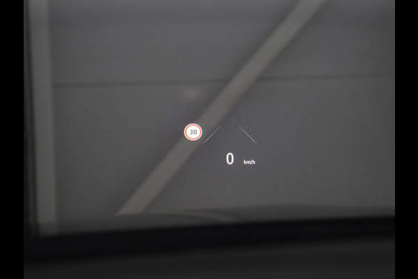 Renault Mégane 1.3 TCe Intens | Leder | Head-Up | Camera | DAB | Carplay | Stoelverwarming | Climate control | 17'' | Stuurverwarming | Cruise Control | Elektrische stoelen | Navigatie | Full LED | Keyless