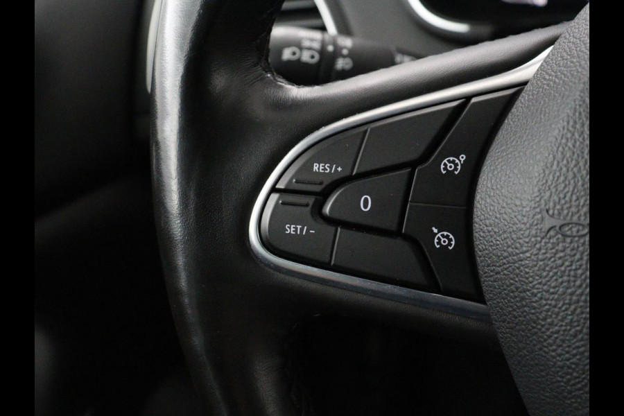 Renault Mégane 1.3 TCe Intens | Leder | Head-Up | Camera | DAB | Carplay | Stoelverwarming | Climate control | 17'' | Stuurverwarming | Cruise Control | Elektrische stoelen | Navigatie | Full LED | Keyless