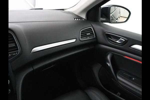 Renault Mégane 1.3 TCe Intens | Leder | Head-Up | Camera | DAB | Carplay | Stoelverwarming | Climate control | 17'' | Stuurverwarming | Cruise Control | Elektrische stoelen | Navigatie | Full LED | Keyless