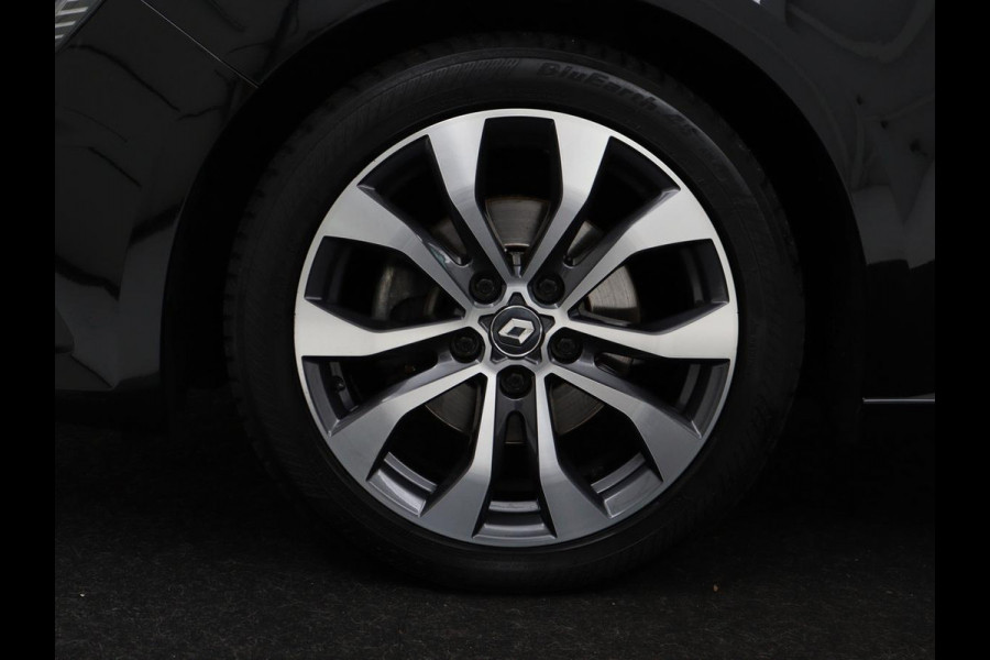 Renault Mégane 1.3 TCe Intens | Leder | Head-Up | Camera | DAB | Carplay | Stoelverwarming | Climate control | 17'' | Stuurverwarming | Cruise Control | Elektrische stoelen | Navigatie | Full LED | Keyless