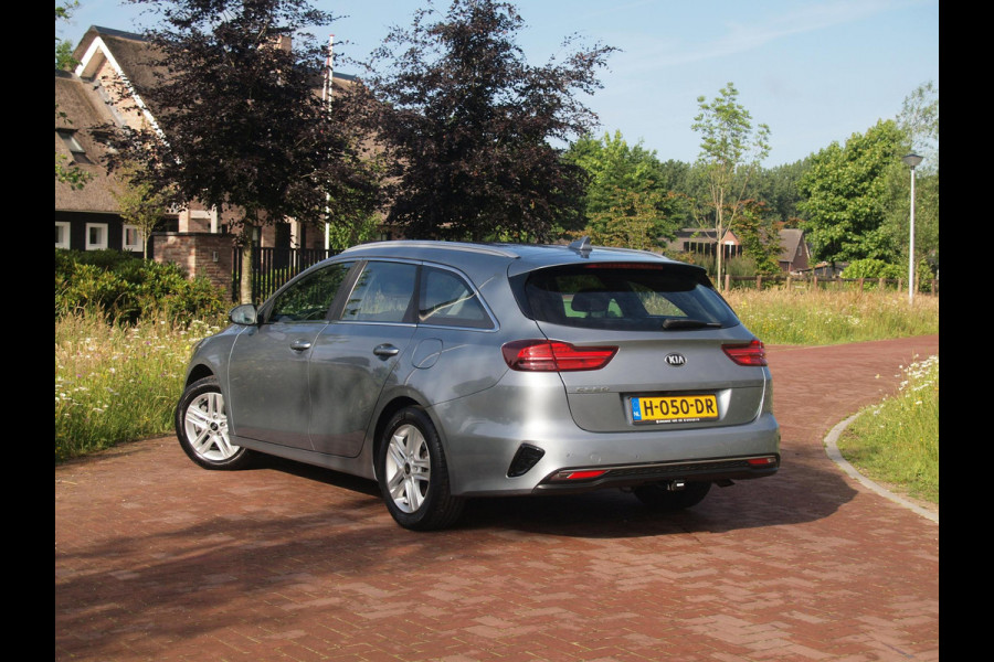 Kia Ceed Sportswagon 1.0 T-GDi DynamicLine | Trekhaak | Camera | Apple Carplay | DAB | NL-Auto |