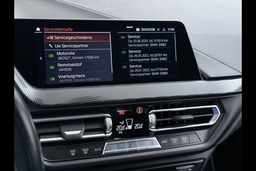 BMW 1-serie 118i AUT-7 Sport-Line Navi Ecc Live-Cockpit-Pro 1/2 Leer Sportstoelen Apple Carplay Android Auto Cruise Control Pdc Business Ed. DAB Lmv 17" Adap.Led Regen-Lichtsensor Isofix 1e Eigenaar Origineel Nederlandse Auto Dealeronderhouden