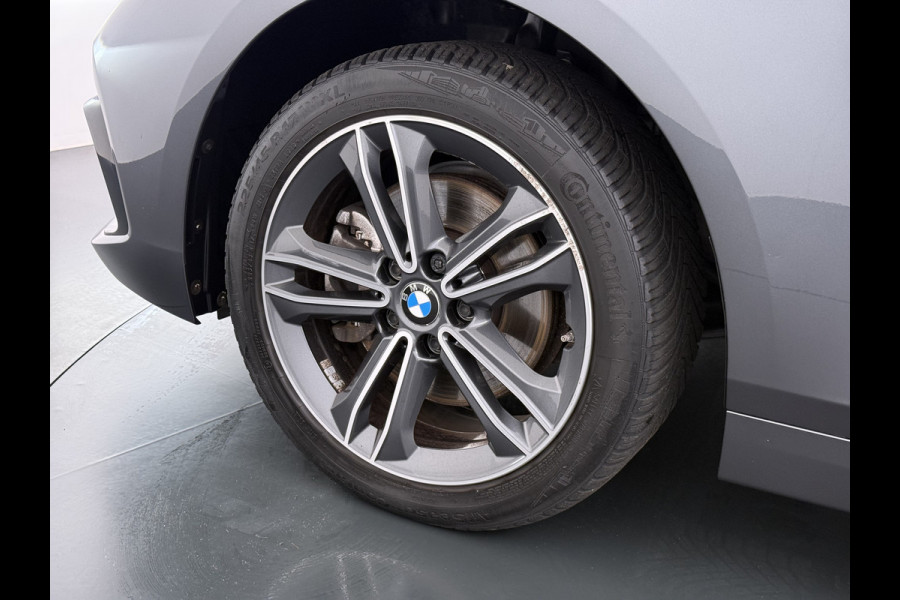 BMW 1-serie 118i AUT-7 Sport-Line Navi Ecc Live-Cockpit-Pro 1/2 Leer Sportstoelen Apple Carplay Android Auto Cruise Control Pdc Business Ed. DAB Lmv 17" Adap.Led Regen-Lichtsensor Isofix 1e Eigenaar Origineel Nederlandse Auto Dealeronderhouden
