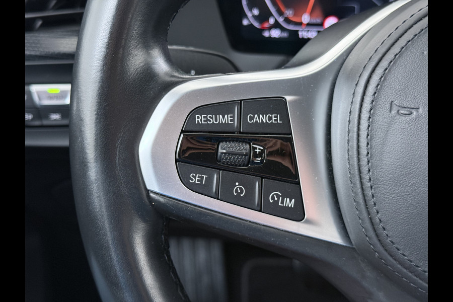BMW 1-serie 118i AUT-7 Sport-Line Navi Ecc Live-Cockpit-Pro 1/2 Leer Sportstoelen Apple Carplay Android Auto Cruise Control Pdc Business Ed. DAB Lmv 17" Adap.Led Regen-Lichtsensor Isofix 1e Eigenaar Origineel Nederlandse Auto Dealeronderhouden