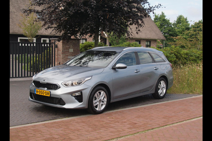 Kia Ceed Sportswagon 1.0 T-GDi DynamicLine | Trekhaak | Camera | Apple Carplay | DAB | NL-Auto |