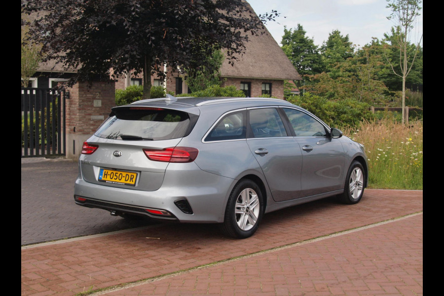 Kia Ceed Sportswagon 1.0 T-GDi DynamicLine | Trekhaak | Camera | Apple Carplay | DAB | NL-Auto |