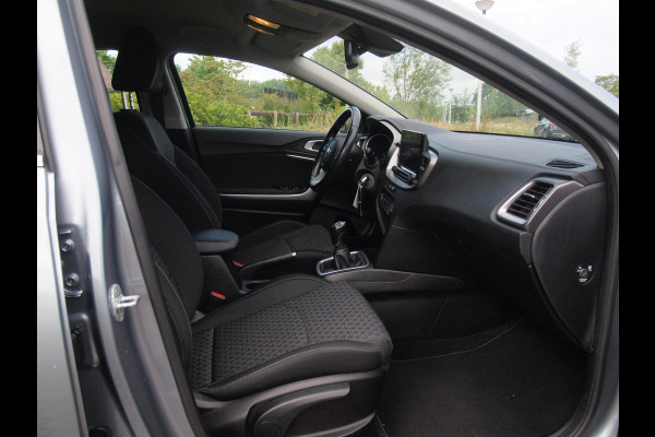 Kia Ceed Sportswagon 1.0 T-GDi DynamicLine | Trekhaak | Camera | Apple Carplay | DAB | NL-Auto |