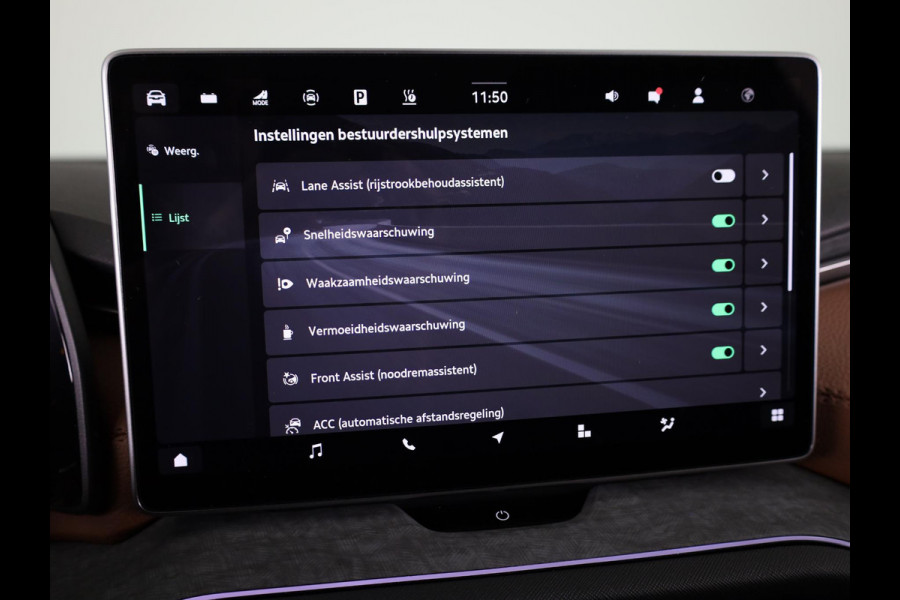 Škoda Kodiaq 1.5 TSI PHEV Business Edition Plus | Panoramadak | Trekhaak | Light & View | Adaptief onderstel | Canton Sound | Adaptive Cruise | Blind Spot |