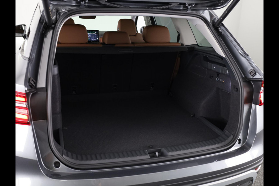 Škoda Kodiaq 1.5 TSI PHEV Business Edition Plus | Panoramadak | Trekhaak | Light & View | Adaptief onderstel | Canton Sound | Adaptive Cruise | Blind Spot |