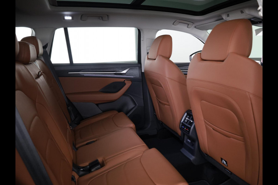 Škoda Kodiaq 1.5 TSI PHEV Business Edition Plus | Panoramadak | Trekhaak | Light & View | Adaptief onderstel | Canton Sound | Adaptive Cruise | Blind Spot |