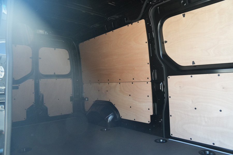 Renault Master E-Tech T35 L3H2 Advance long range 87 kWh 143pk - 2x Schuif- Trekhaak - Camera - Cruise - LED - Carplay/Android - Rijklaar