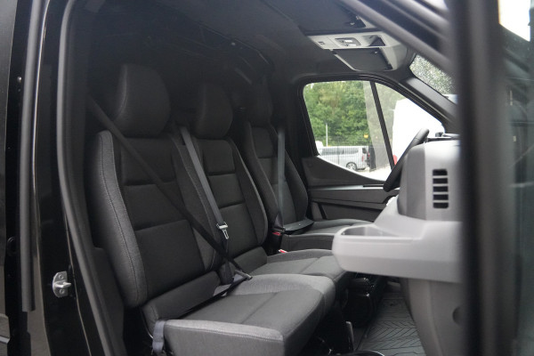 Renault Master E-Tech T35 L3H2 Advance long range 87 kWh 143pk - 2x Schuif- Trekhaak - Camera - Cruise - LED - Carplay/Android - Rijklaar