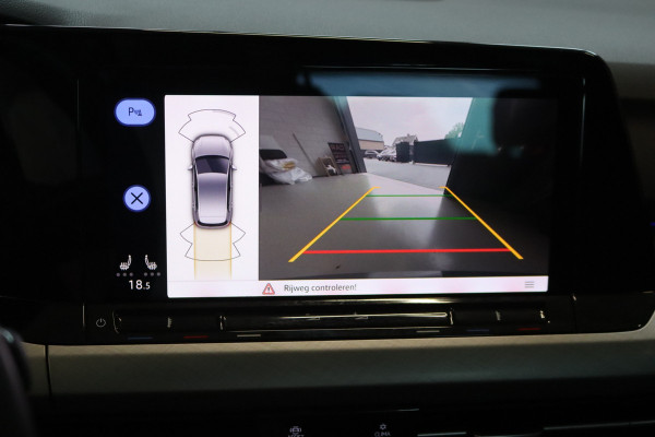 Volkswagen Golf 1.5 eTSI 150PK Style Automaat Navigatie/Camera/Adaptive-cruise/Head-up display