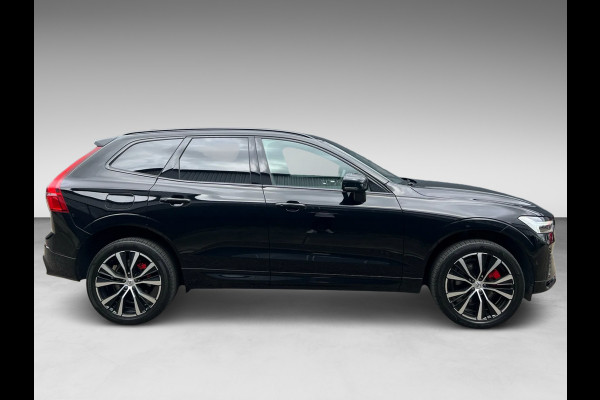 Volvo XC60 2.0 T8 AWD R-DESIGN BLACK-LINE BJ2023 455PK SOH 98,54% LUCHTVERING/ PANO/LEDER/H&K/H-UP/360CAM