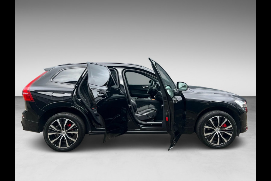 Volvo XC60 2.0 T8 AWD R-DESIGN BLACK-LINE BJ2023 455PK SOH 98,54% LUCHTVERING/ PANO/LEDER/H&K/H-UP/360CAM