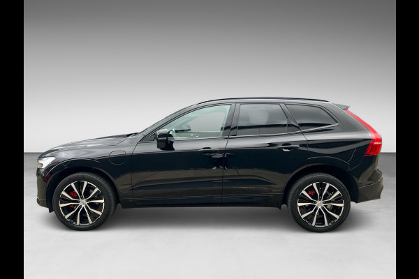 Volvo XC60 2.0 T8 AWD R-DESIGN BLACK-LINE BJ2023 455PK SOH 98,54% LUCHTVERING/ PANO/LEDER/H&K/H-UP/360CAM