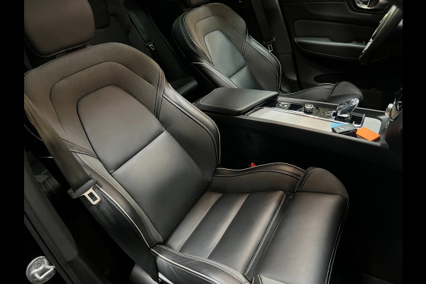 Volvo XC60 2.0 T8 AWD R-DESIGN BLACK-LINE BJ2023 455PK SOH 98,54% LUCHTVERING/ PANO/LEDER/H&K/H-UP/360CAM