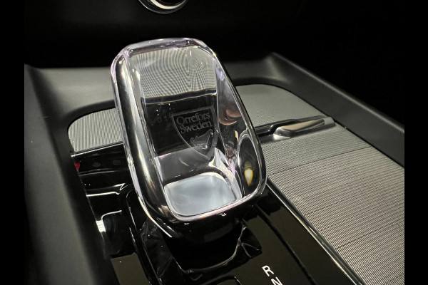Volvo XC60 2.0 T8 AWD R-DESIGN BLACK-LINE BJ2023 455PK SOH 98,54% LUCHTVERING/ PANO/LEDER/H&K/H-UP/360CAM