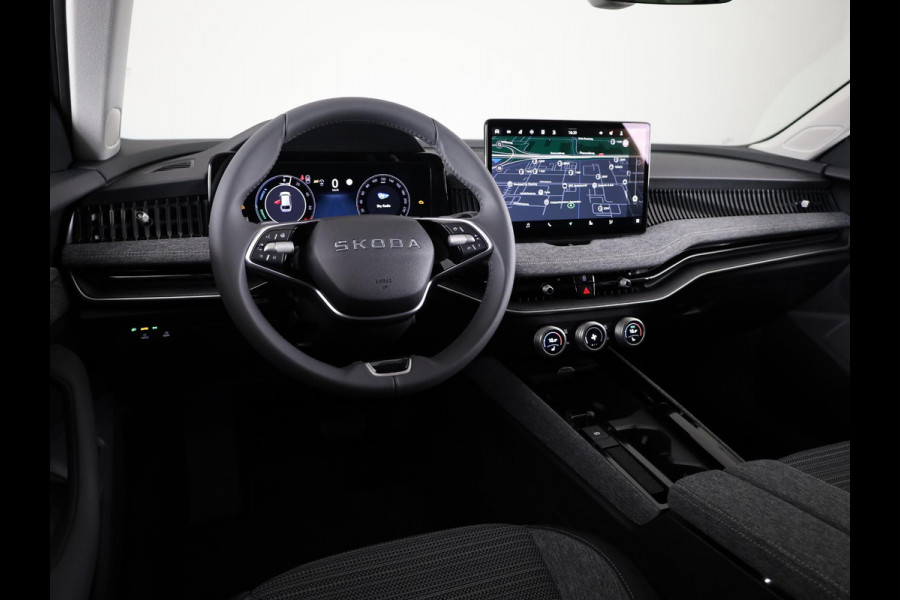 Škoda Superb 1.5 TSI PHEV Business Edition | Trekhaak | Keyless Entry | Elektr. achterklep | Stoelverwarming achterbank |