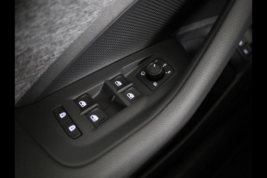 Škoda Superb 1.5 TSI PHEV Business Edition | Trekhaak | Keyless Entry | Elektr. achterklep | Stoelverwarming achterbank |