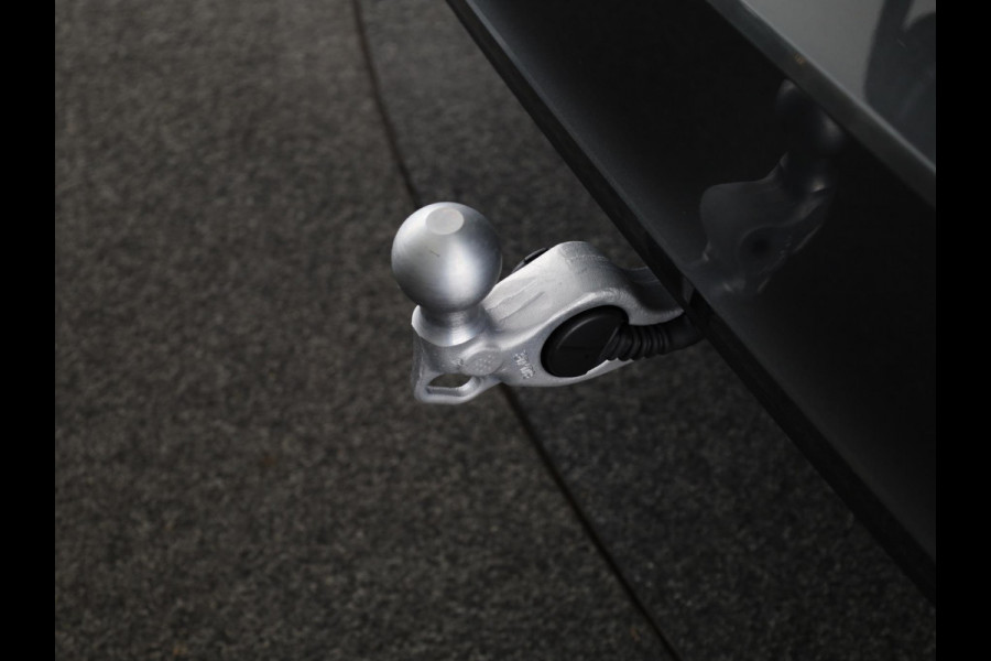 Škoda Superb 1.5 TSI PHEV Business Edition | Trekhaak | Keyless Entry | Elektr. achterklep | Stoelverwarming achterbank |