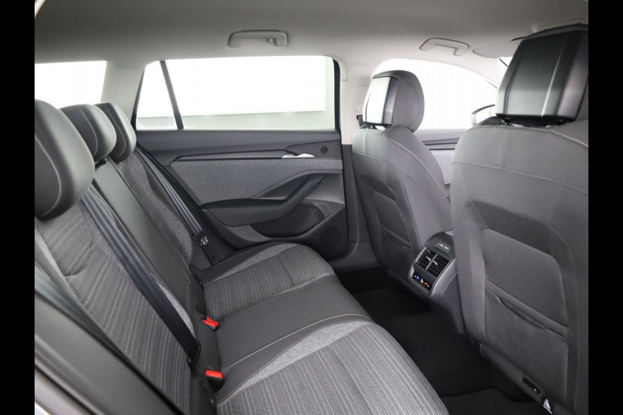 Škoda Superb 1.5 TSI PHEV Business Edition | Trekhaak | Keyless Entry | Elektr. achterklep | Stoelverwarming achterbank |