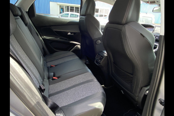 Peugeot 3008 1.2 PureTech Allure Pack 90.000KM - Navigatie / Apple Carplay I Airco I LED I DPC I Sport pakket I Dealer onderhouden